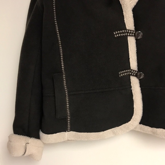 Hooded jacket with faux fur lining - Picture 3 of 7